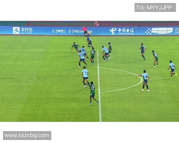 如何用英语拼写足球明星的名字及其发音技巧解析